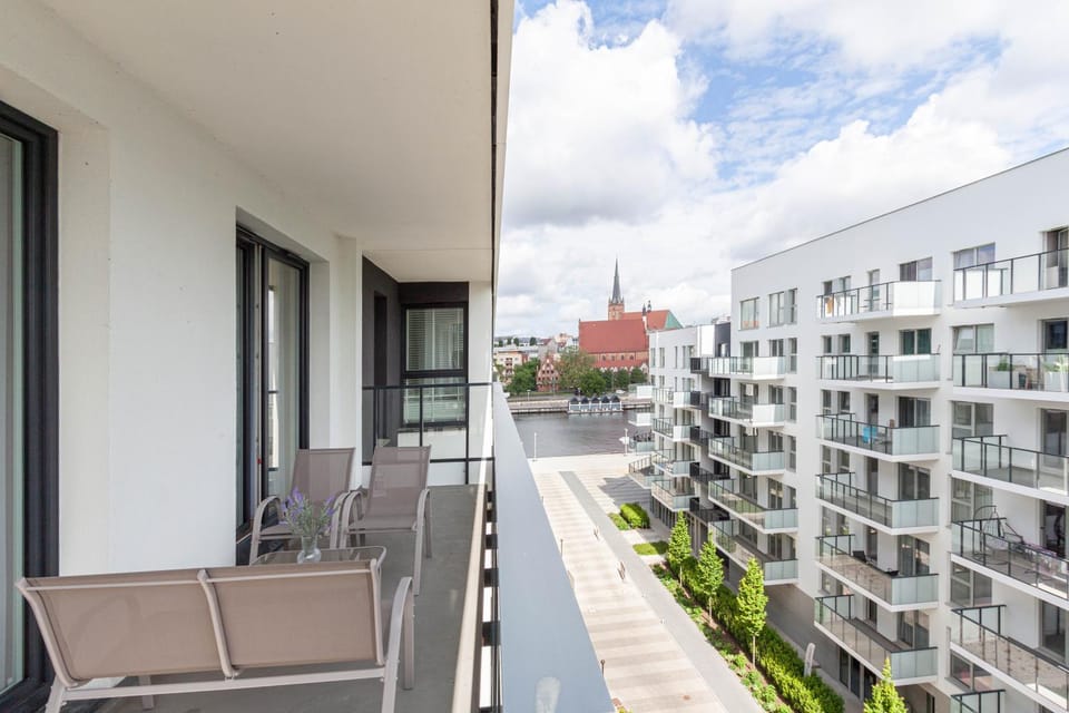 Day, View (from property/room), Balcony/Terrace, Living room, Seating area