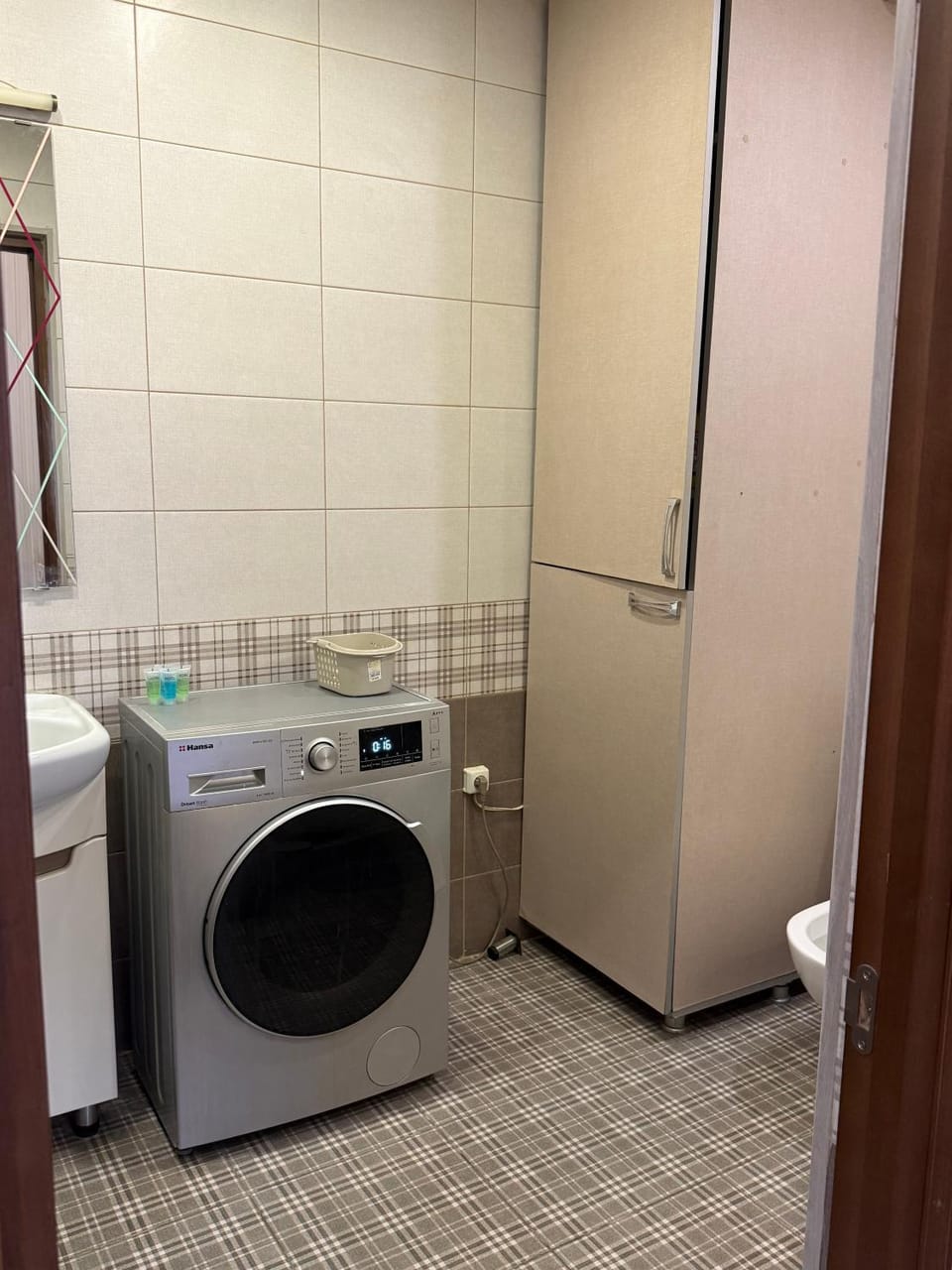 Bathroom, washing machine, dryer