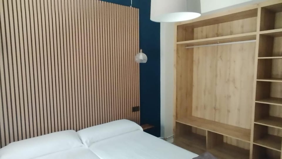 Tercero Antolín Yellowdoor Apartment in Ponferrada