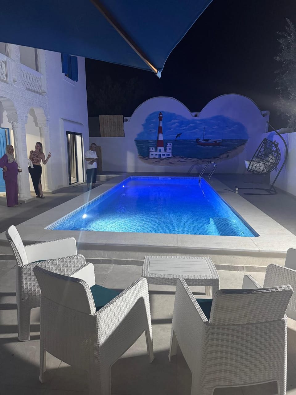 Swimming pool