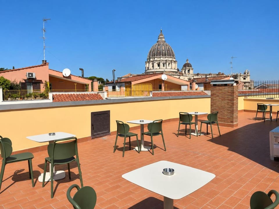Day, View (from property/room), Balcony/Terrace, Balcony/Terrace, City view, Landmark view