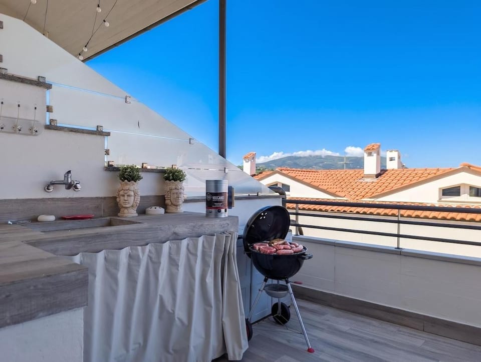 BBQ facilities, Balcony/Terrace