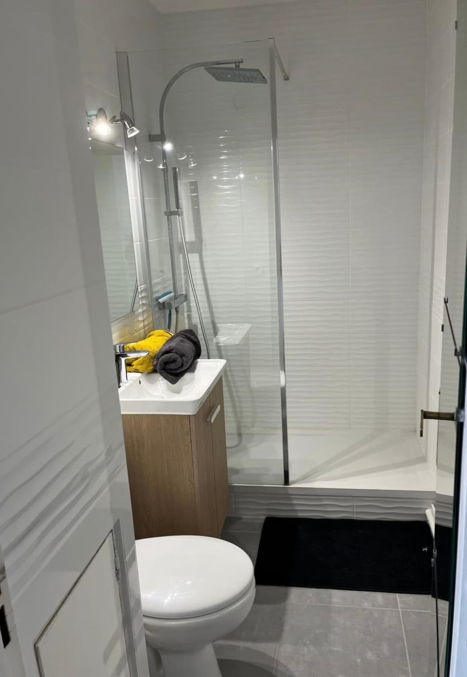Studio comfy, accès direct plage, piscine, tennis Apartment in Cabourg
