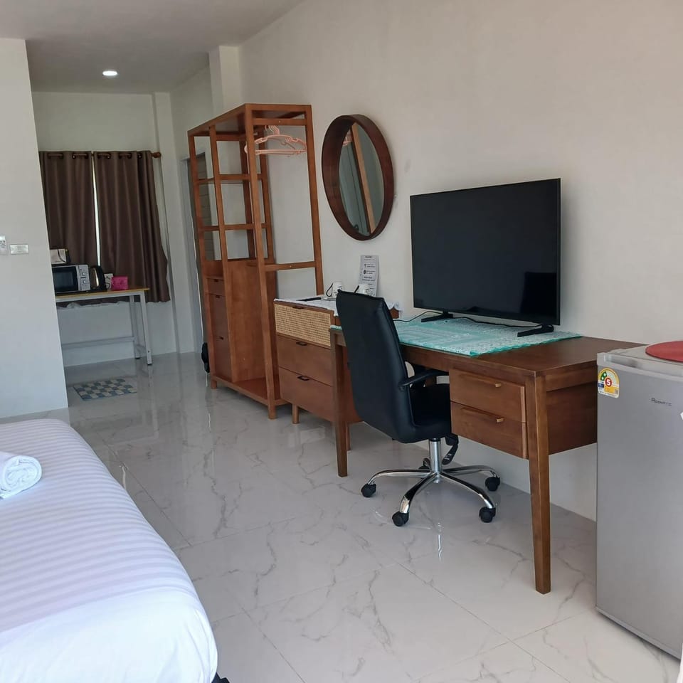First light beach hin kong Bed and Breakfast in Ko Pha-ngan Sub-district