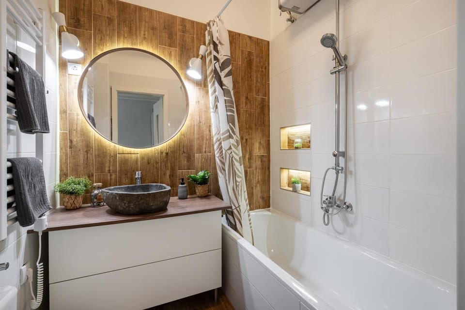 Tiny Cottage - Cozy, New, AC Apartment in Budapest