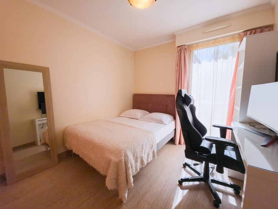 Appartament-villa 5 pieces au borde de la mer Apartment in Villeneuve-Loubet