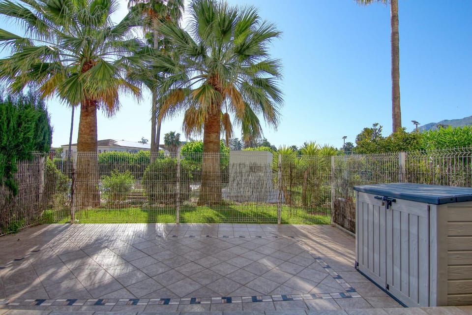Patio, Garden, Garden view
