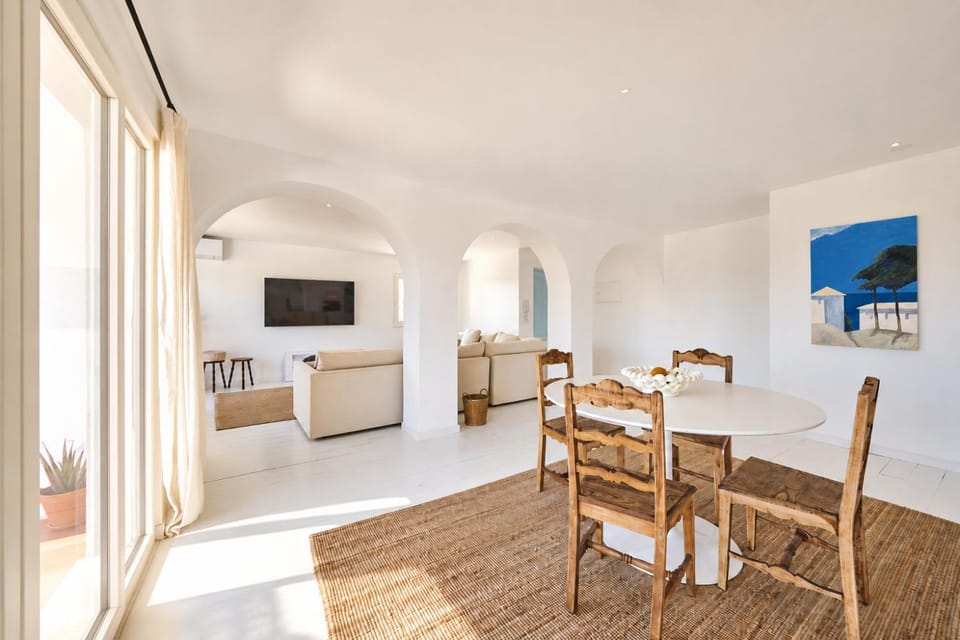 Casa Branca - Caparica Hostel in Setubal District