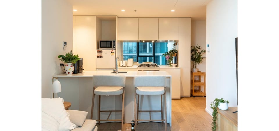 Beach, kitchen