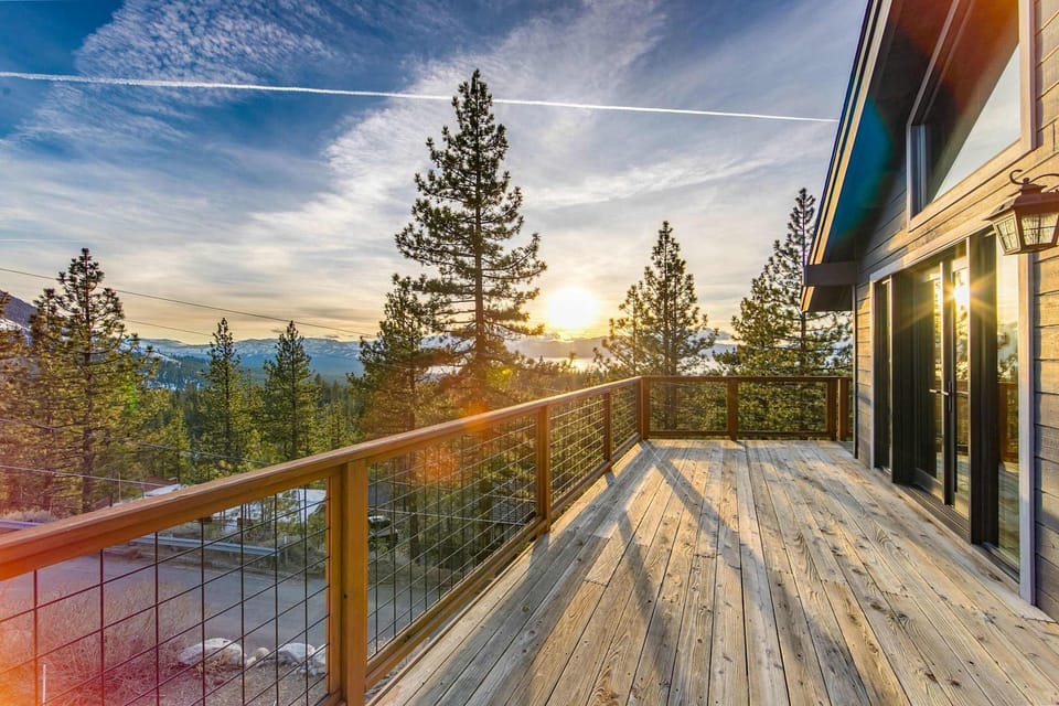 Tahoe Nirvana Mountain and Lake View House in Round Hill Village