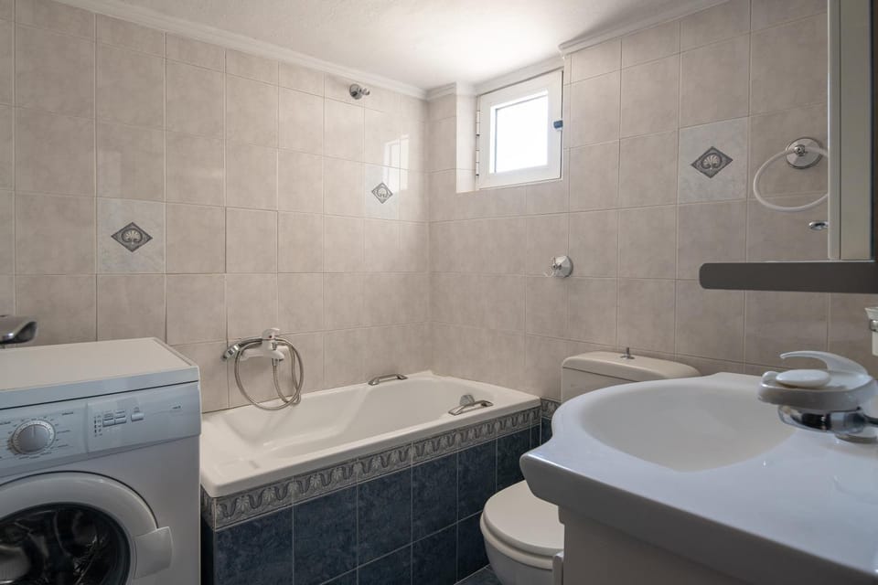 Neapolis Breeze Apartment in Thessaloniki