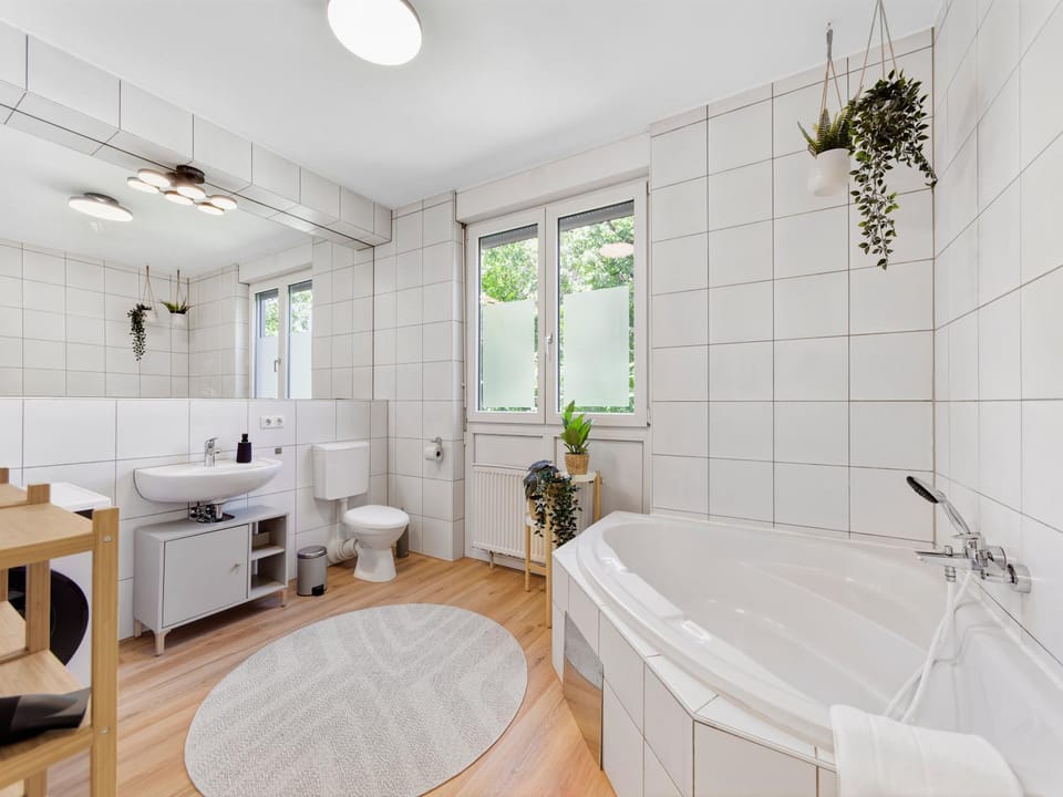 Bathroom, Bath, washing machine