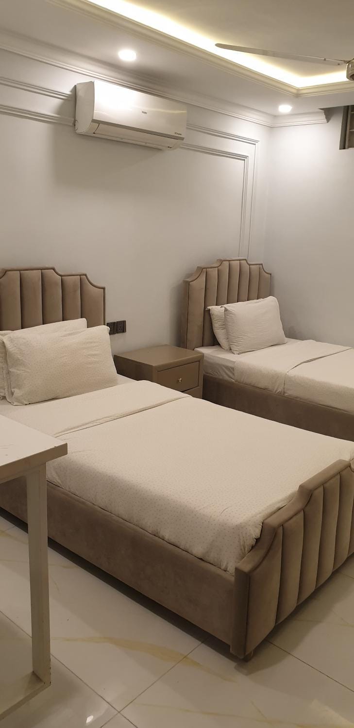 Bed, Bedroom, bunk bed