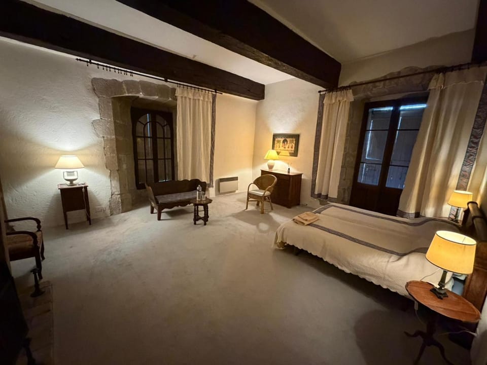 Château de Savigny - Suite Ours Bed and Breakfast in Haute-Savoie