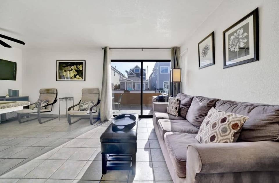 303 - 35th St A - Value 3bdr, 3 blocks to the Beach home House in Balboa Peninsula