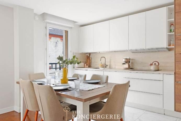 Residence d Exception - A proximite de La Defense Apartment in Courbevoie
