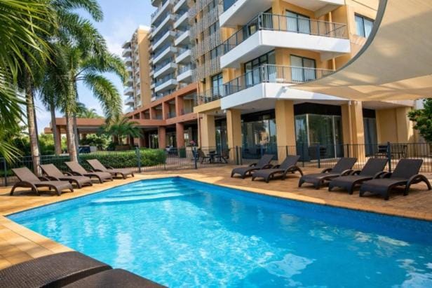 Swimming pool, Swimming pool
