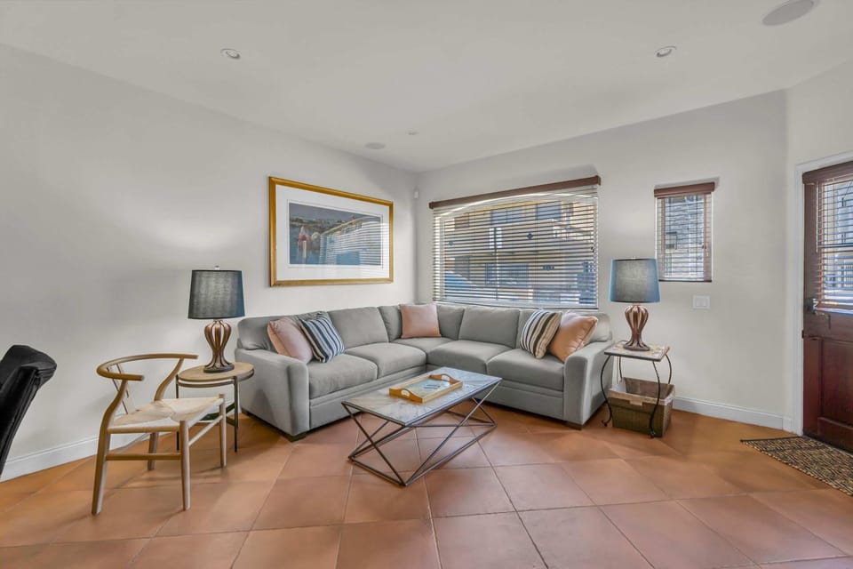 107 - 24th St - Rooftop Deck with Ocean Views home House in Balboa Peninsula