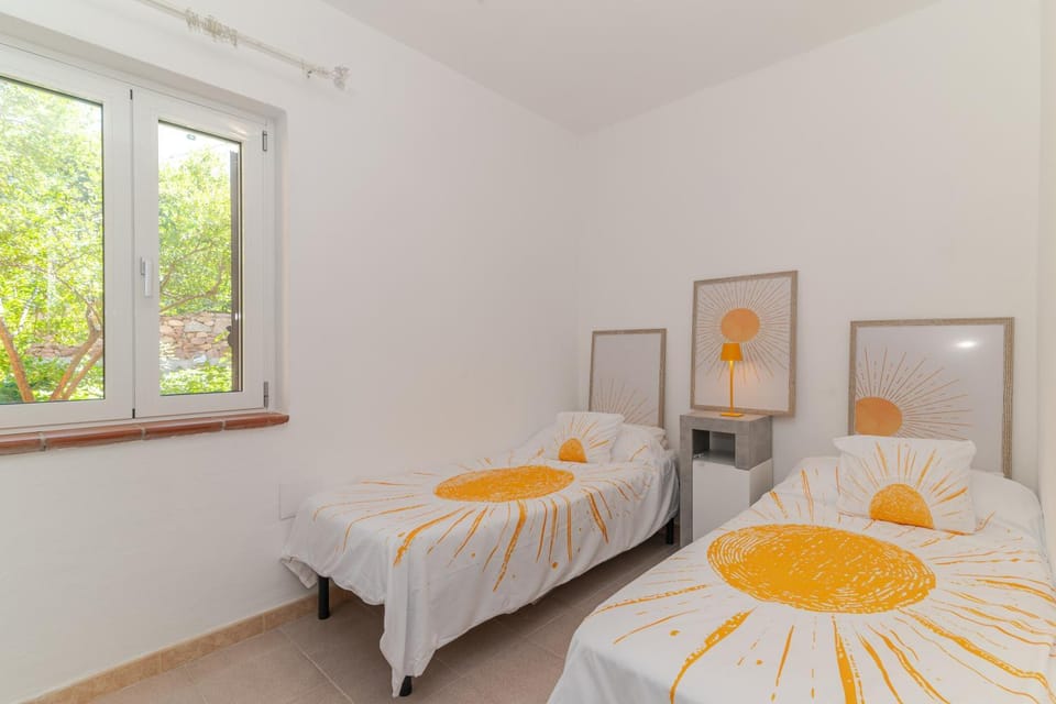 Property building, Living room, Bedroom