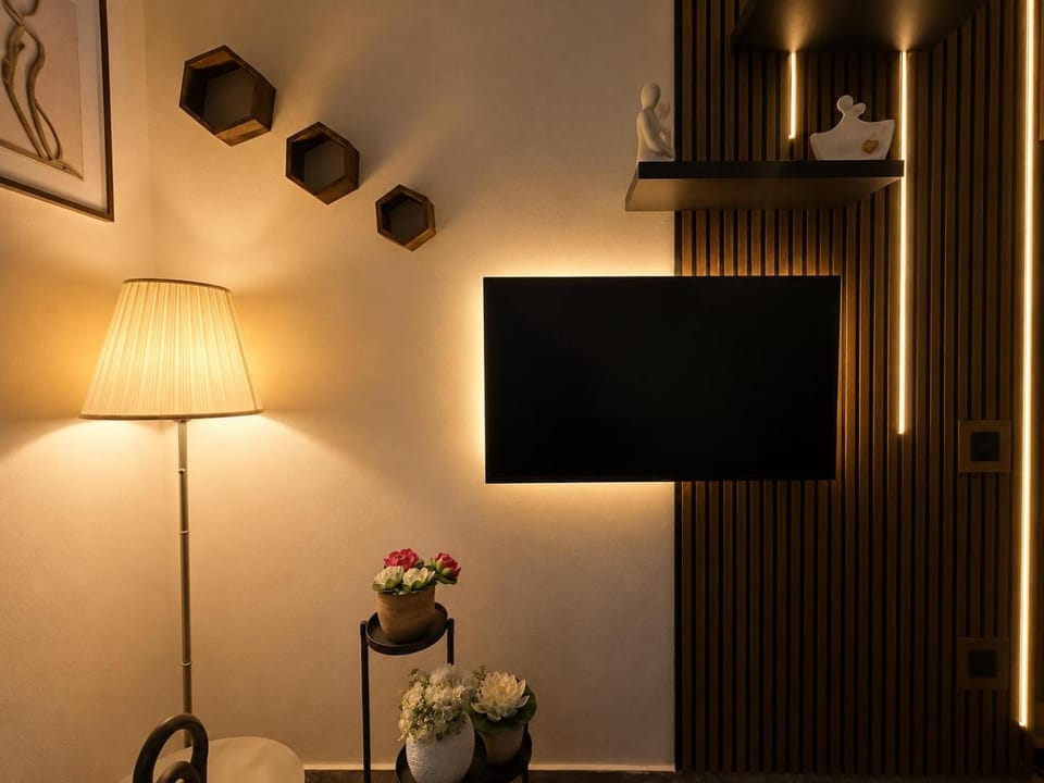 Communal lounge/ TV room, TV and multimedia, Evening entertainment