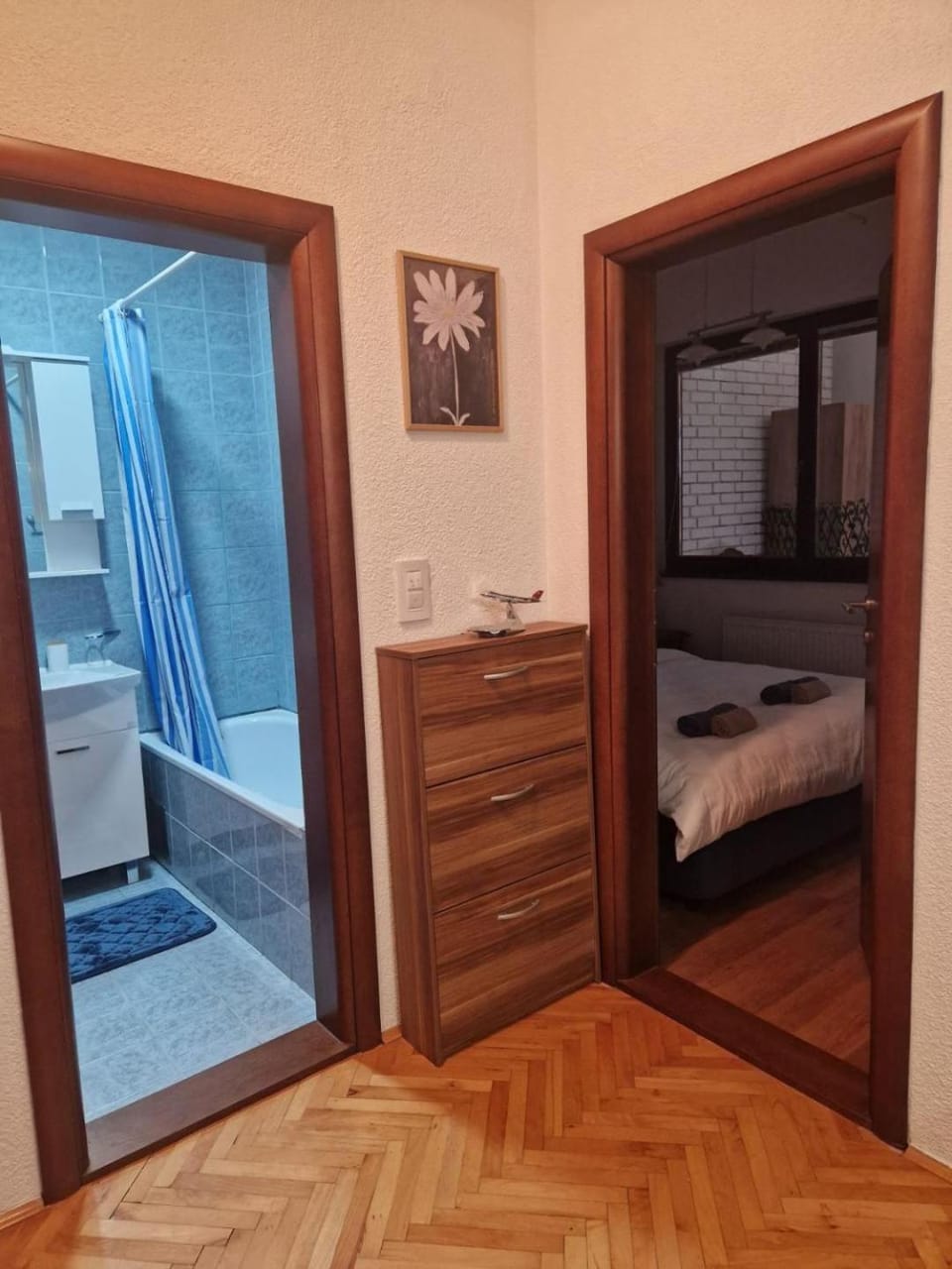 Bathroom, Photo of the whole room, Bedroom