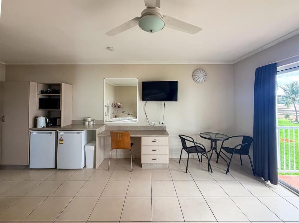 U240 Dhr Apartment in Mackay