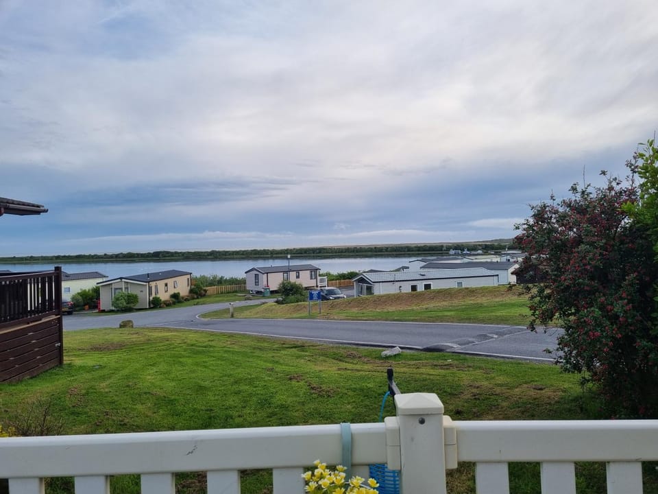 Lake view, Sea view