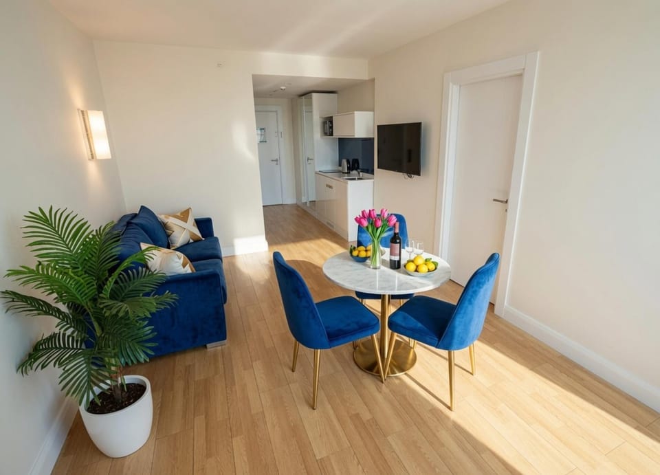 Communal lounge/ TV room, TV and multimedia, Kitchen or kitchenette, Living room, Seating area, Dining area, Evening entertainment, minibar