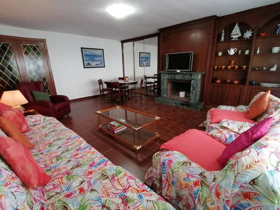 SEA-FRONT APARTMENT, TERRACE and ELEVATOR Apartment in Calafell