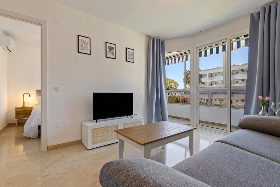 Vistamarina 209B By IVI Real Estate Apartment in Torremolinos