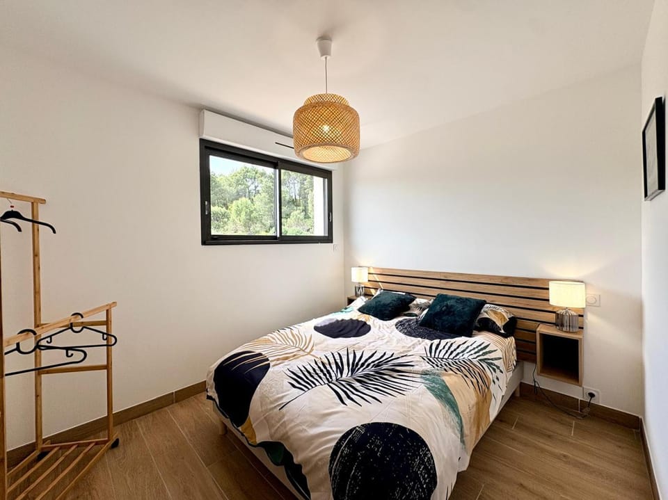 GuestHouse - Piscine & calme Bed and Breakfast in Nimes