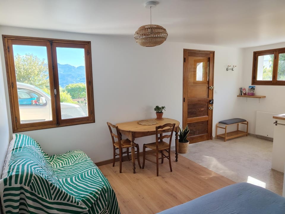 Charmant studio aux portes des Bauges Apartment in Auvergne-Rhône-Alpes