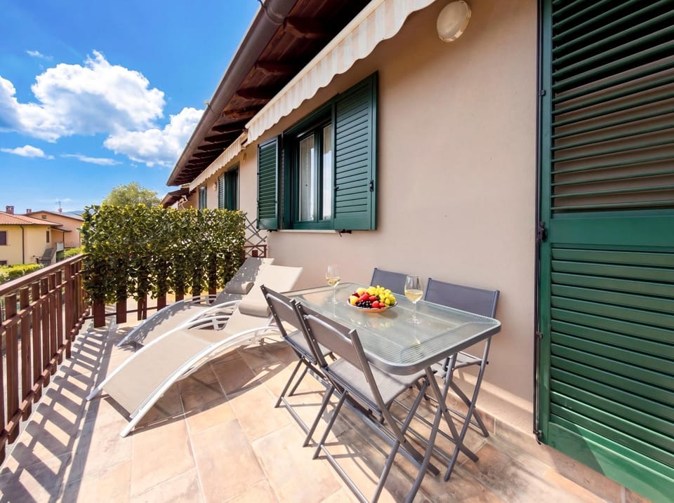 Property building, Day, View (from property/room), Balcony/Terrace, Living room, Seating area, Dining area