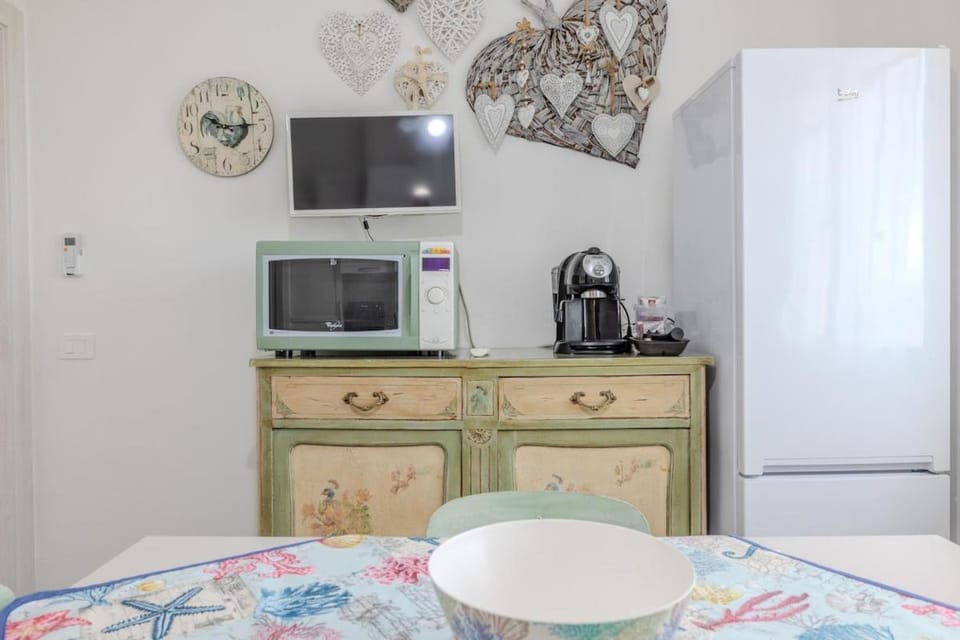Antica Ferrovia 1 - Steps from the Sea Apartment in Golfo Aranci
