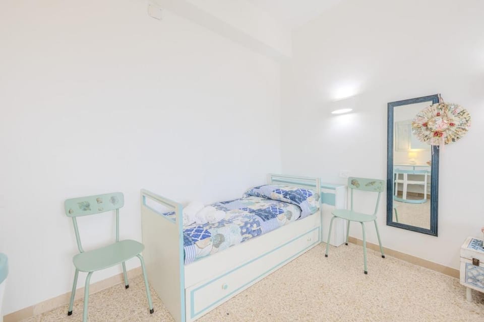 Antica Ferrovia 1 - Steps from the Sea Apartment in Golfo Aranci