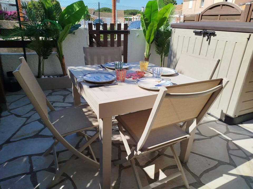 Patio, Balcony/Terrace, Dining area