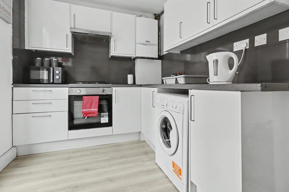 Shepherds Bush Families and Large groups Apartment in London