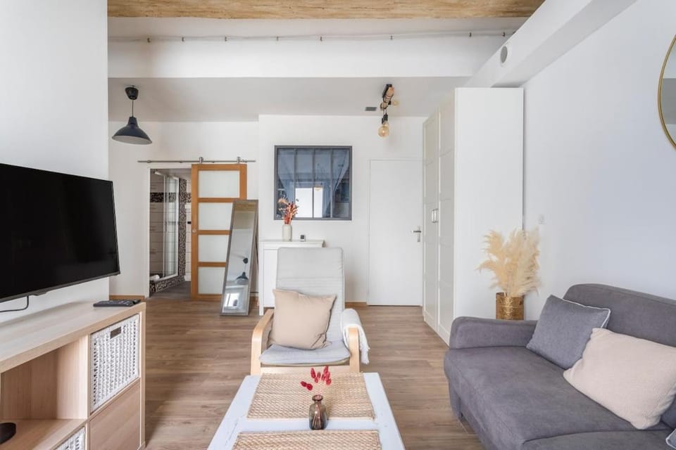 Cozy apartment 14CROI Apartment in Marseille