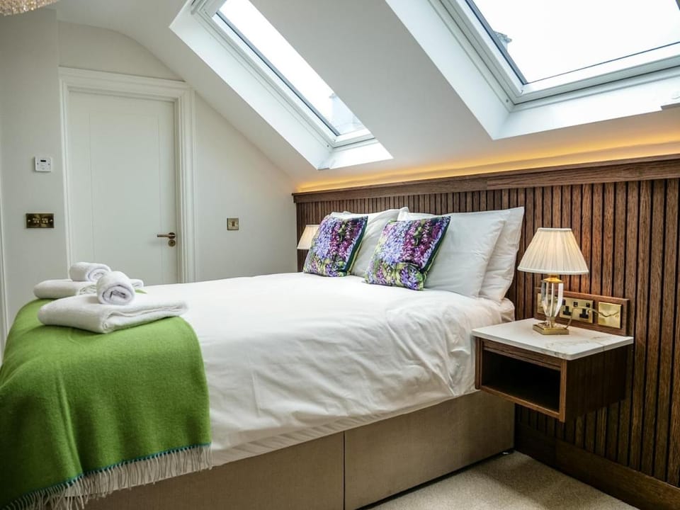 Experience Dingle at Main Street - Room 6 Bed and Breakfast in Dingle