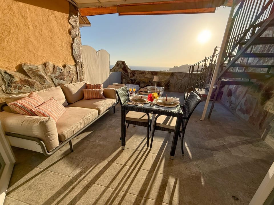 Sunset terrace & Sea Views Studio in Patalavaca Apartment in Patalavaca
