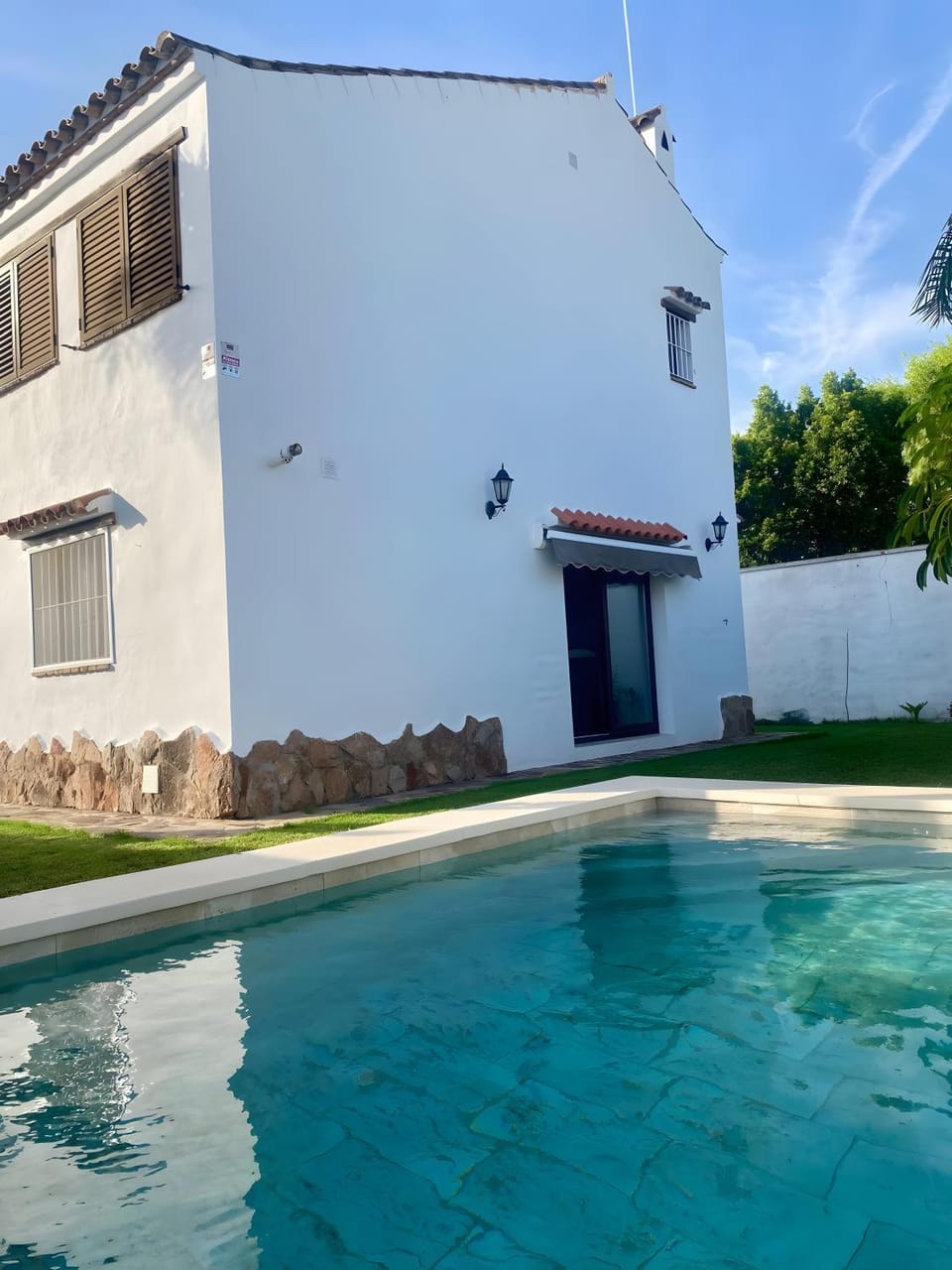 Property building, Swimming pool