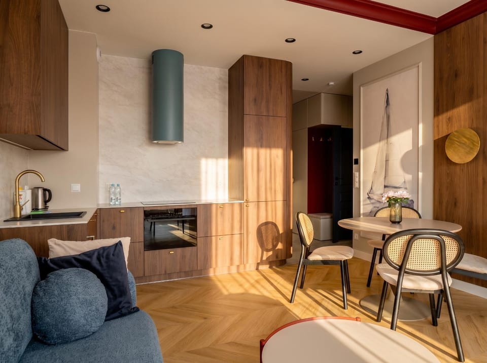Kitchen or kitchenette, Living room, Seating area, dishwasher, microwave, stove