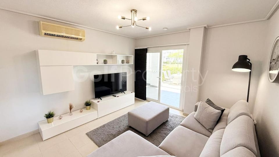 Beautiful 2 Bed Apartment with Golf Course Views Apartment in Region of Murcia