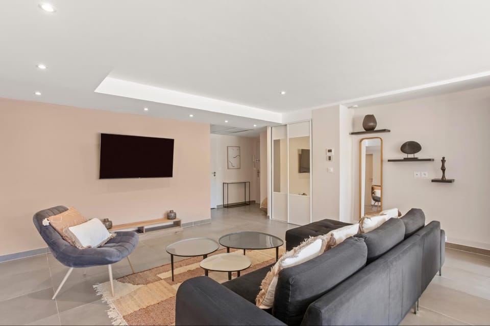 TV and multimedia, Living room