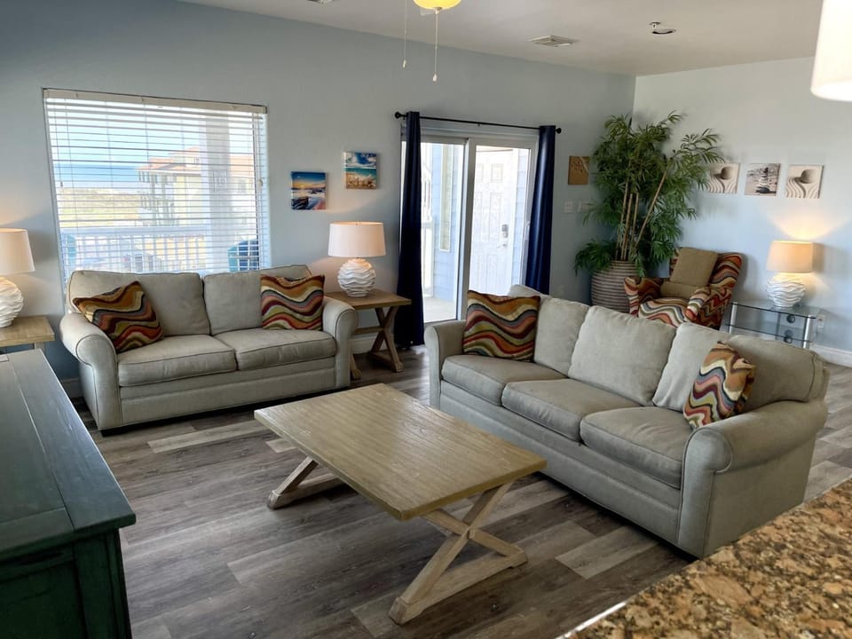 Beachgate Condo Suites and Hotel 321 - 322 condo Apartment in Port Aransas