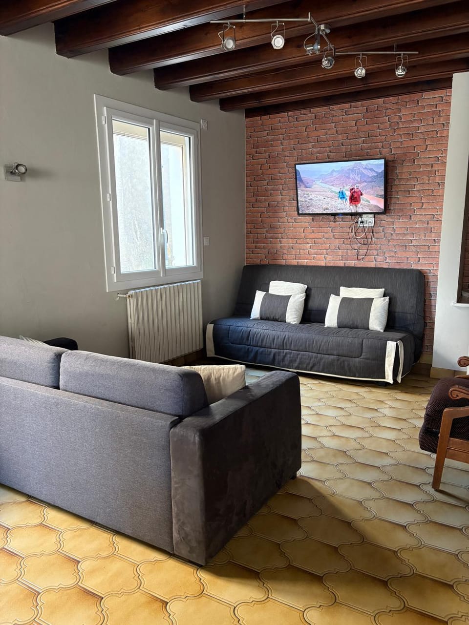 TV and multimedia, Living room, Seating area