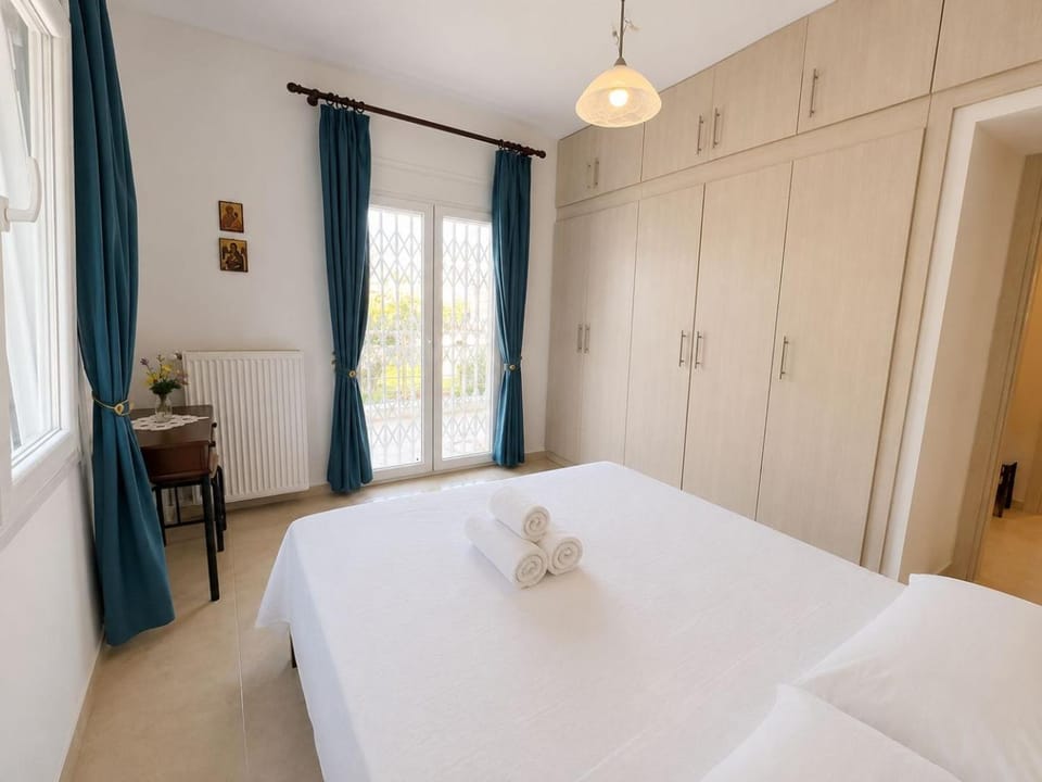 Sunset Cove Suites Apartment in Thessaloniki