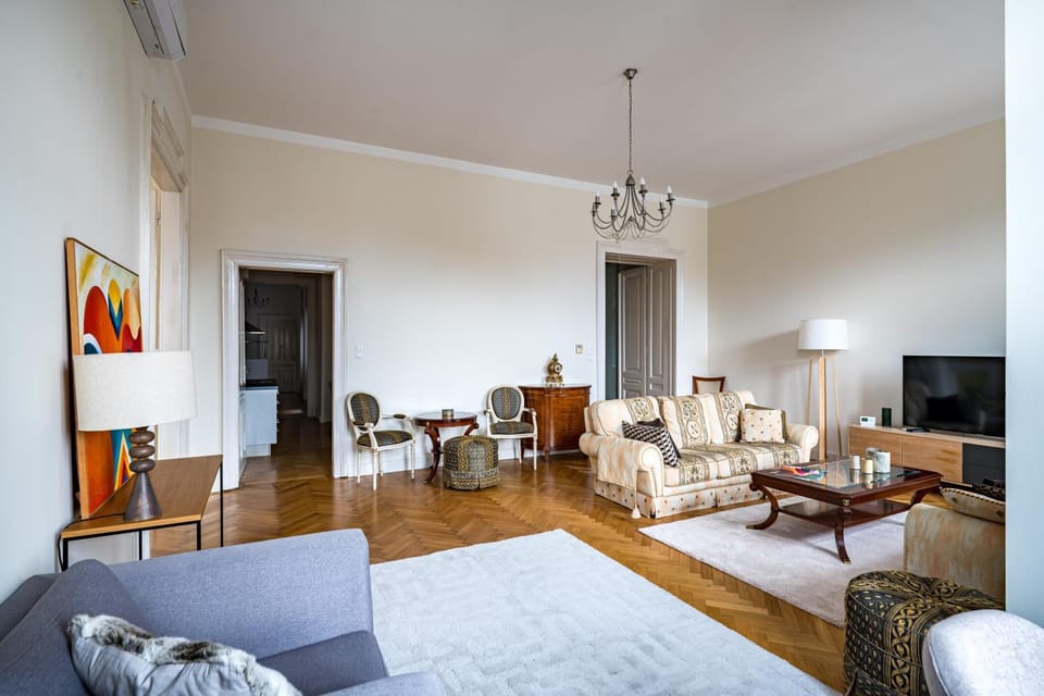 Váci Prestige Salon Apartment in Budapest