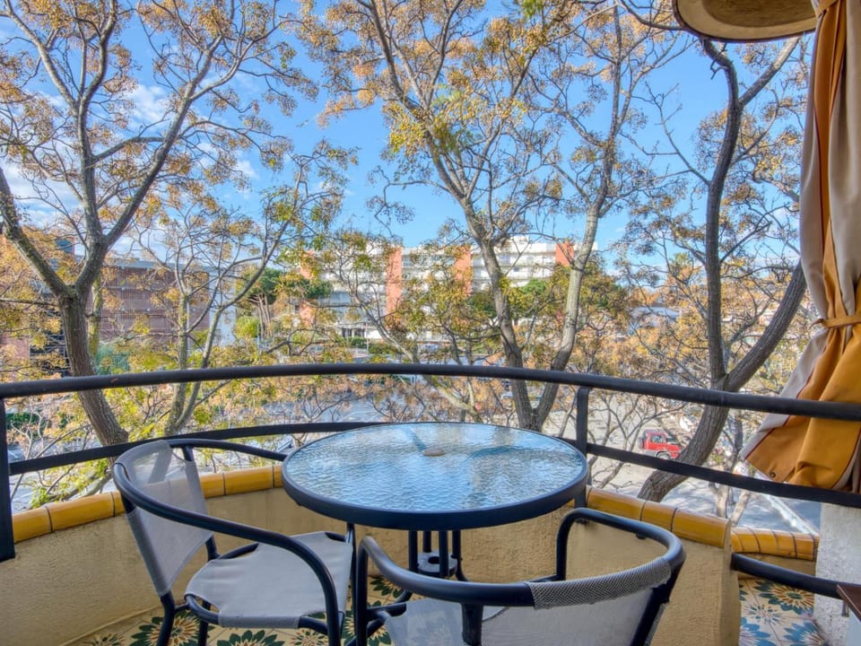 Day, View (from property/room), Balcony/Terrace, Dining area