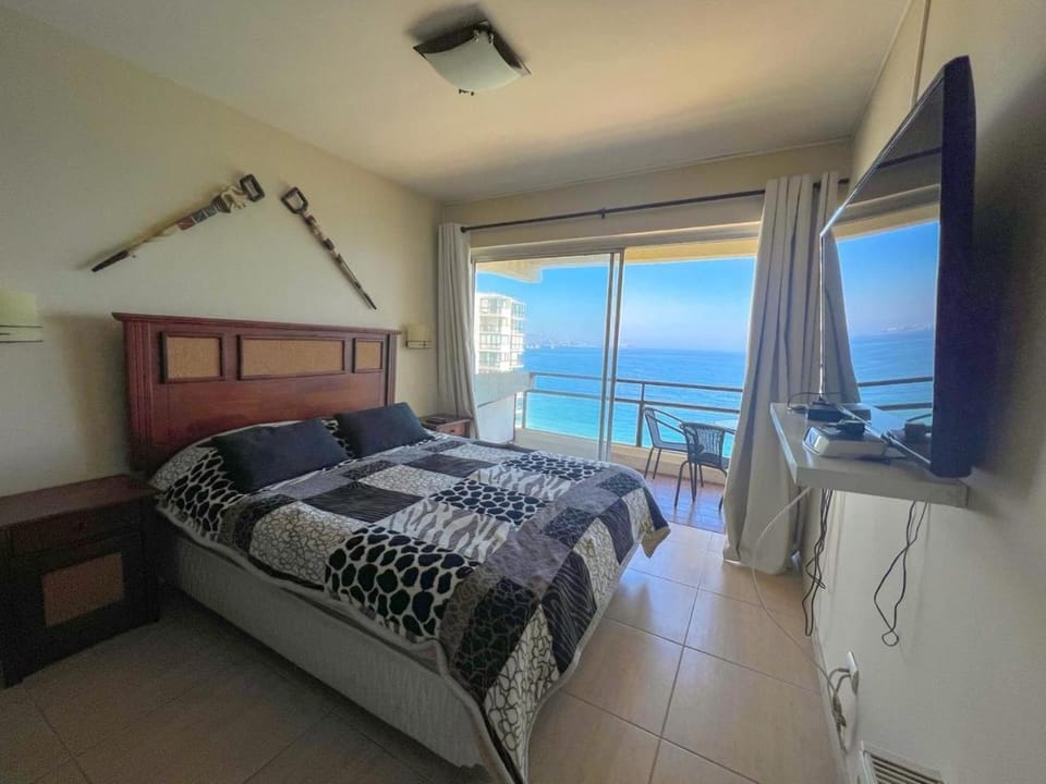 Departamento frente al mar Av San Martín a pasos del muelle Vergara Apartment in Vina del Mar
